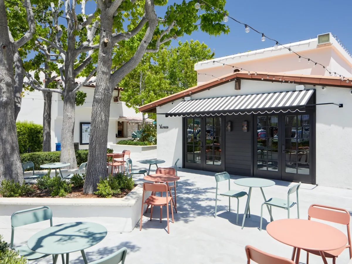 Alfred Coffee, Malibu