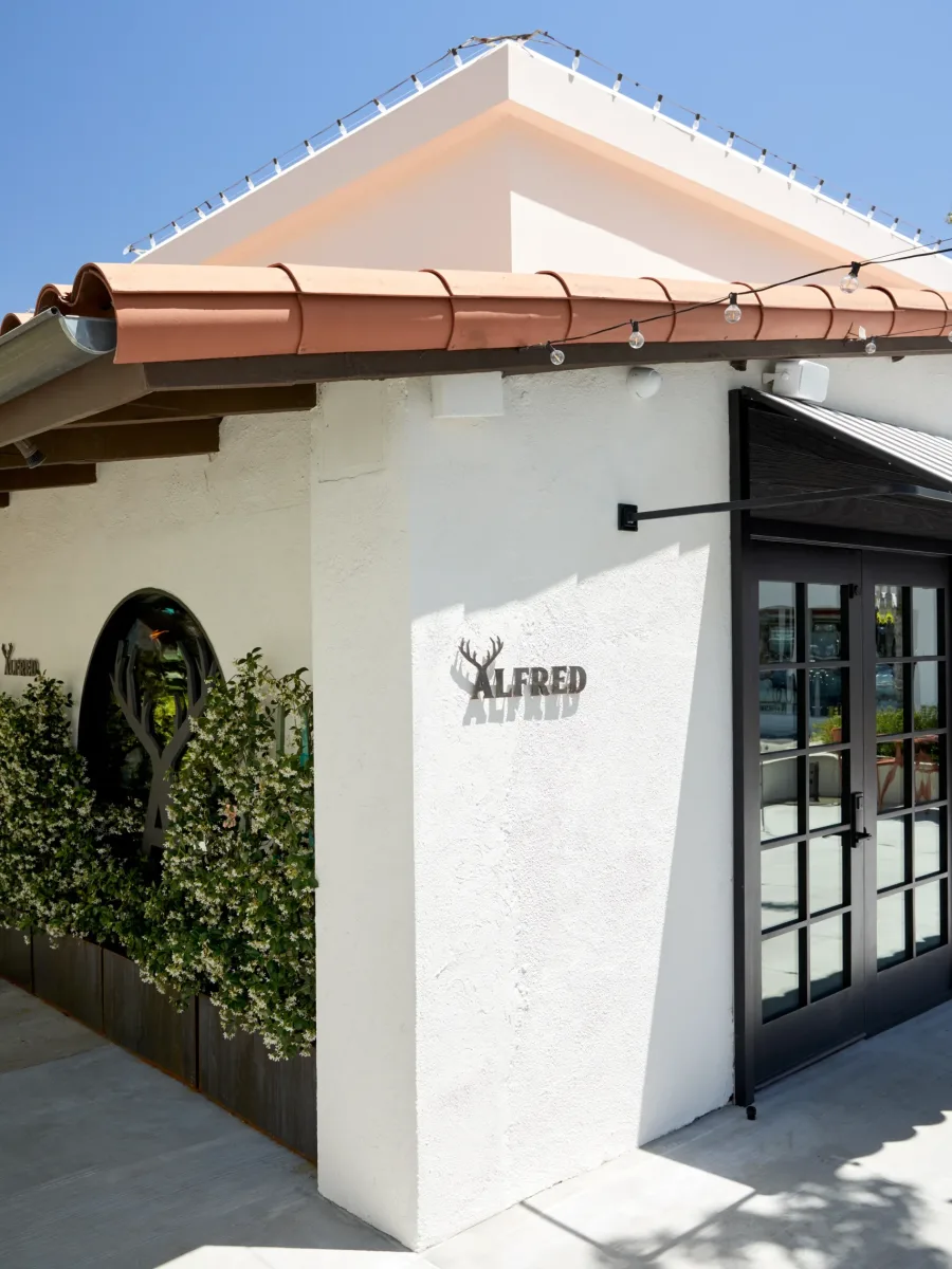 Alfred Coffee, Malibu