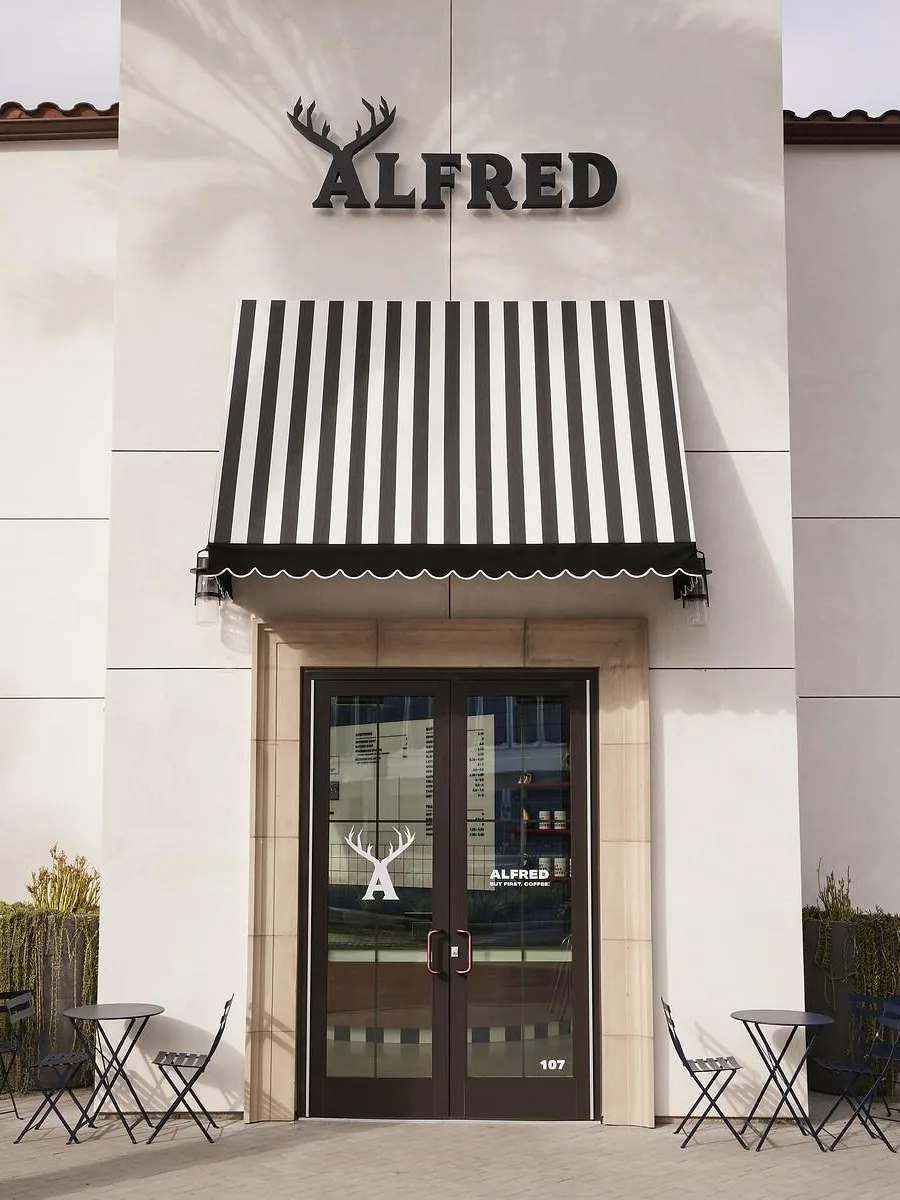 Alfred Coffee, Marina del Rey